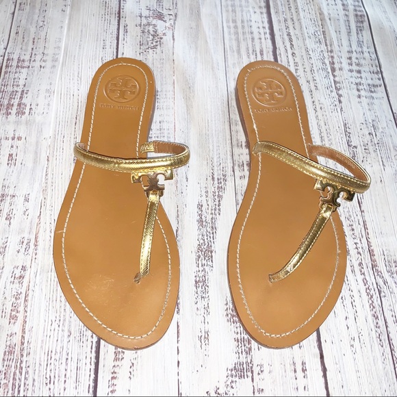 Tory Burch Shoes - 🎉HP🎉 Tory Burch T Logo Thong Sandals